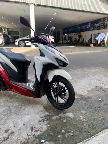 ម៉ូតូនៅស្អាត