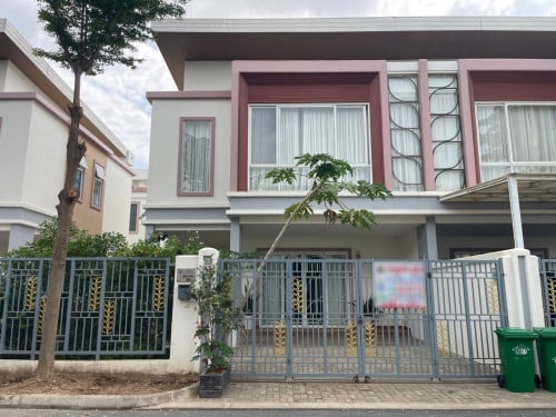 វីឡាកូនកាត់សម្រាប់ជួលនៅបុរីអ័រគីដេ​ជ្រោយចង្វារ