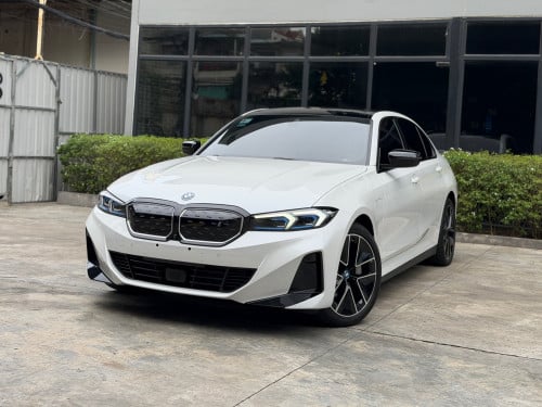 𝐁𝐌𝐖 𝐈𝟑 𝟐𝟎𝟐𝟒 𝐄-𝐃𝐫𝐢𝐯𝐞 𝟒𝟎𝐋គុណភាពដូចថ្មីទេីបប្រេីបាន𝟗𝟎𝟎𝟎𝐤𝐦 ឆ្នាំងសាកភ្លេីង2