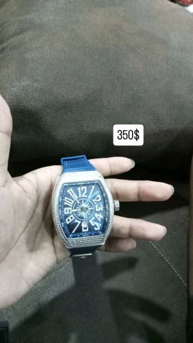 នាឡិការលក់វិញធូរៗខាត 40%-50%