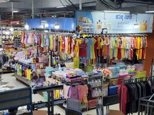 តូបសេង❗ តូបលក់❗តូបកែង នៅក្នុងផ្សារស្ទឹងមានជ័យថ្មី ជាន់ផ្ទាល់ដី តម្លៃ55000$ ចរចារបាន.