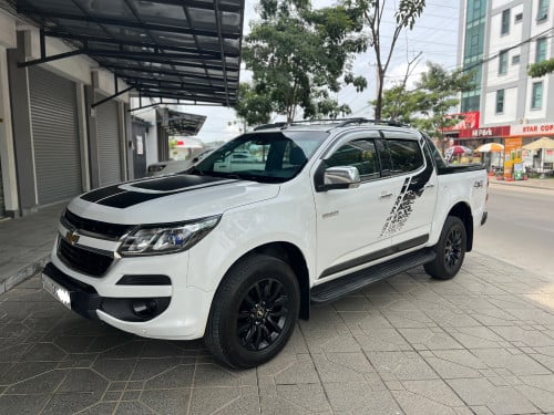 មហាថ្មី Chevrolet Colorado High Country 2017 full option