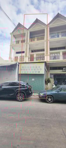 ផ្ទះល្វែងអាជីវកម្មសំរាប់ជួលជិត TK avenue