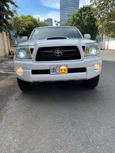 ស្តុកថ្មីបងប្អូន TOYOTA TACOMA 2006 TRD spot ទ្រុងវែង អូតូ ប៉ុង1 ធានាឡានមូល ខ្ចីណាស់ពិន្ទុកប់