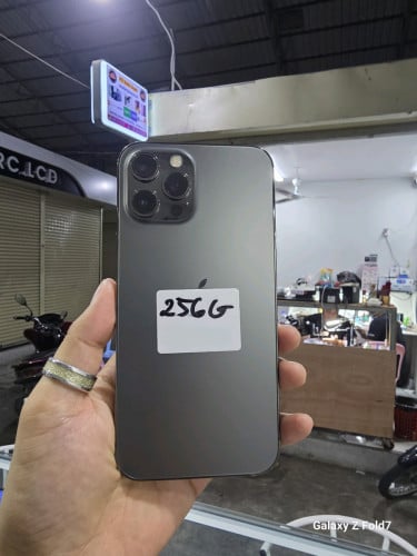 12ProMax 256G សំណុំសុីន