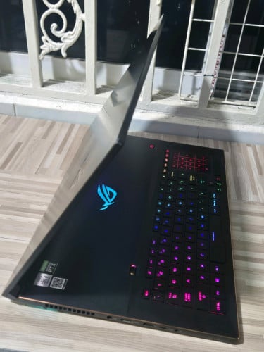 ASUS Zephyrus GX701LWS