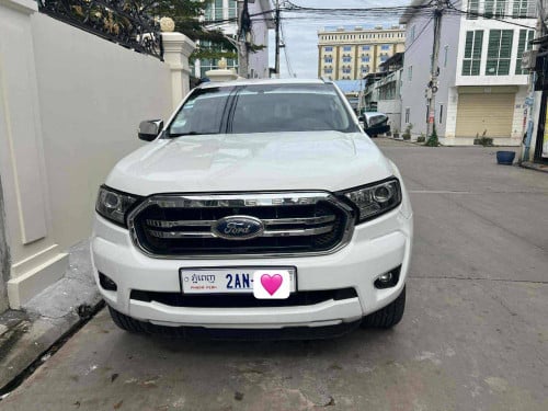 Ford Everest 2017 (10មុឺនគីឡូជាង)
