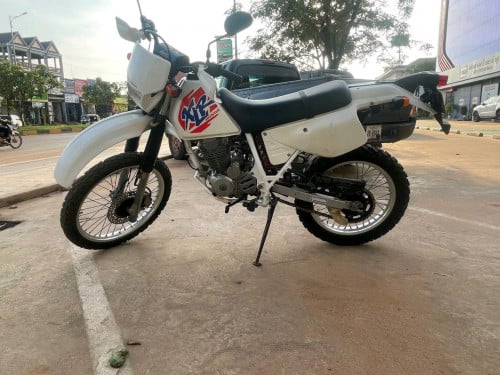 Honda XLR 125cc ម៉ាស៊ីនស្អាត រំលស់ក៏បាន