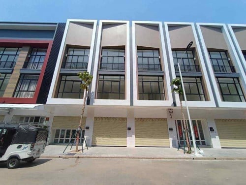 HOUSE FOR RENT AT PENG HUOTH BEOUNG SNOR