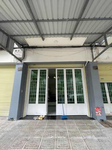 HOUSE FOR RENT BOREY ST- FURNISHED