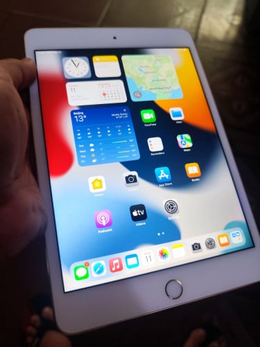 iPad mini 4 64GB ​មានតែWifi ស្ទើរ Power ប៊ូតុងតិច រាងរលុង លក់ 50$ ដាច់ ថែមខេសឆ្នាំងសាក