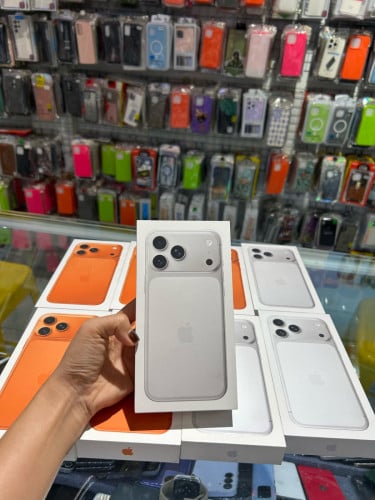 iPhone 17 pro max 256GB ( no active)