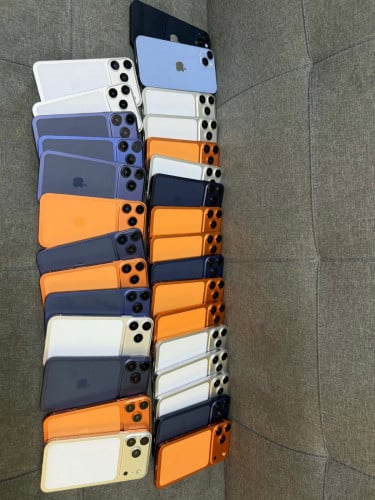 iPhone XR up 17pro 128G/64G