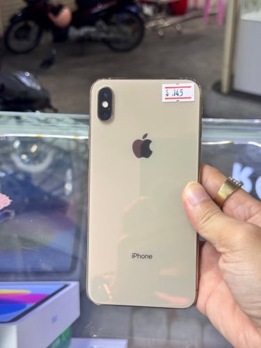 iPhone XS Max LL/A HD64GB Phone Condition 98% 🔋ដូរ 100% , ម៉ាស៊ីនហ្សីន , អេក្រង់GX , មានស្កេនមុខ