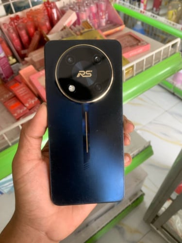 itel RS4 12+6 256G Black សានុំស្សុីនស្អាត97%