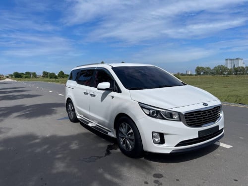 Kia carnival 2016 full 5button 3auto door