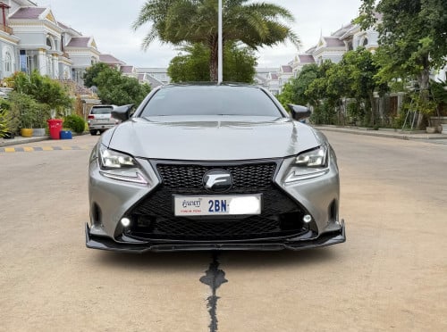 LEXUS_RC200T_2016_F_Sport