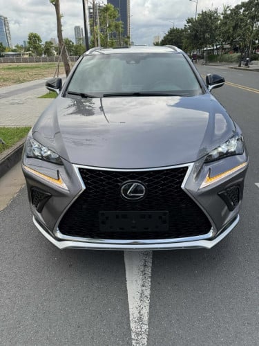 NX200t 2015 F sport  ឡានមូល​ options NX300