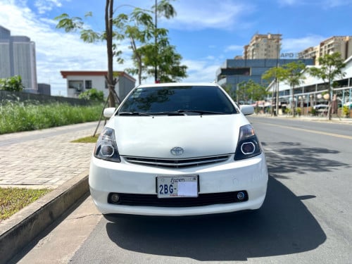 Prius 2007 Full option លំដាប់ឡានស្អាត