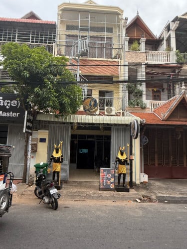 Restaurant shophous for sell