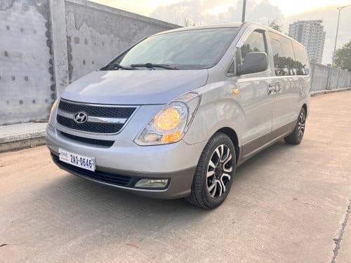 Starex 2008 HVX Full Option កំពូលឡានស្អាត គ្មានទាស់ សាច់ដែកស្អាតសុីនមួយជុំ ម៉ាសុីនប្រអប់លេខស្អាត
