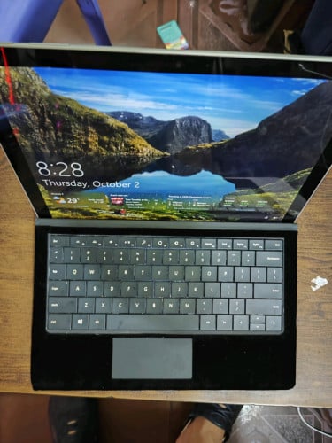Surface Pro 5 Ram 8GB 256GB ថាច់គាំងកន្លែងខ្លះ