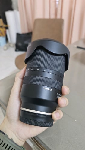 Tamron 17-70mm f2.8 ជើង Sony