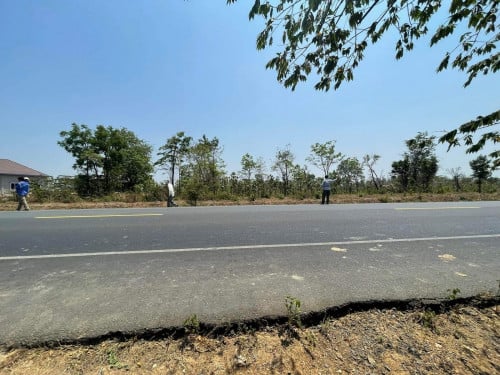 ដីជាប់ផ្លូវ អាស៊ាន ផ្លូវជាតិលេខ7