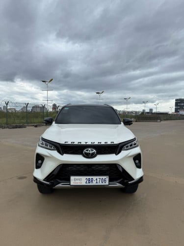 Toyota Fortuner Legender 2022