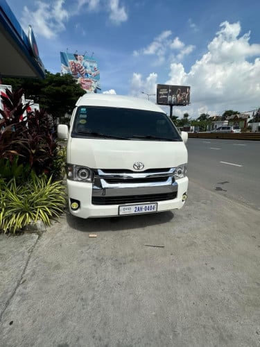 Toyota Hiace 2016