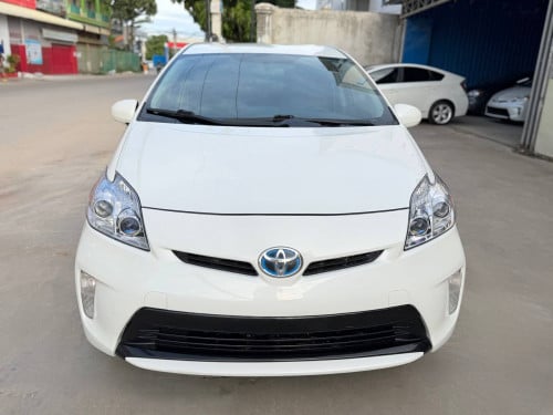 Toyota Prius 2012 Option 3 ឃ្មុំហ្ស៊ីន autocheck លំដាប់មេឡាន​