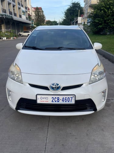 Toyota Prius 2012 Options 2 ប្រភេទឡានថ្មី ម្ចាស់ដើម