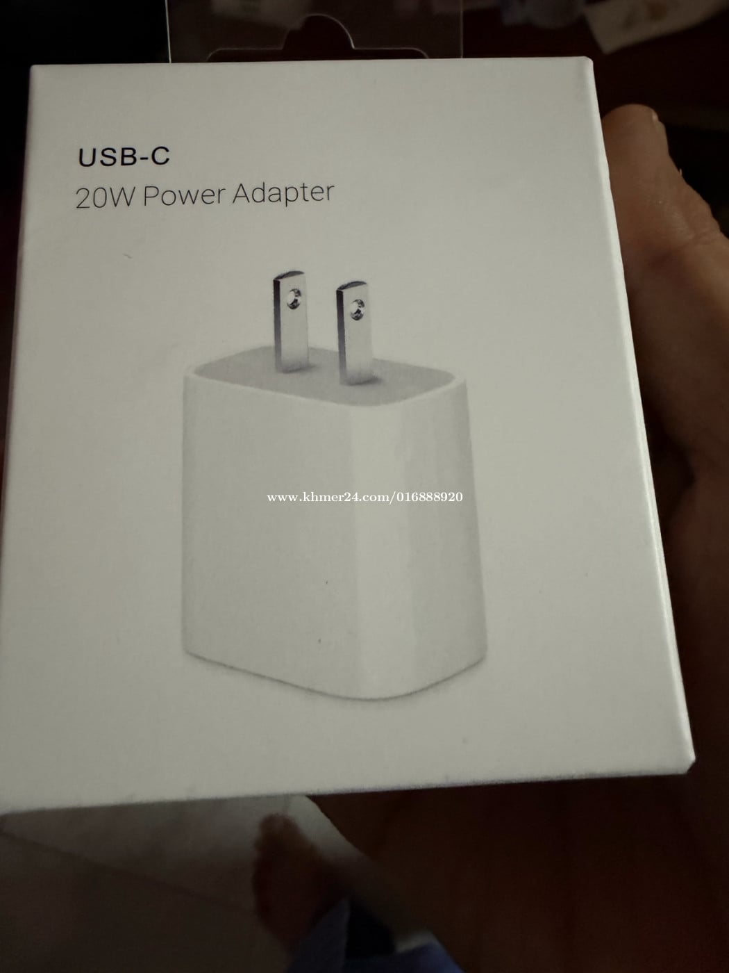 ឆ្នាំងសាកថ្ម IPhone ស្រុីន GradeA USB-C 20W
