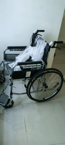 រទេះមនុស្សចាស់ថ្មី