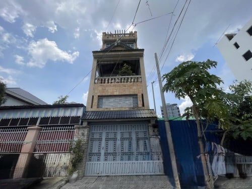 ផ្ទះលក់នៅផ្សារដេីមថ្កូវ