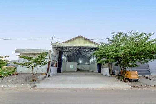 ឃ្លាំងជួល