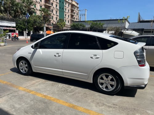 ឡានលក់ឆ្នាំ07 ពាក់កណ្ដាលហ្វូលពណ៌ស ធានាថ្នាំហ្សុីន95%