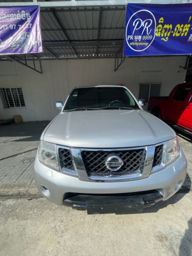 𝐍𝐢𝐬𝐬𝐚𝐧 𝐍𝐚𝐯𝐚𝐫𝐚 ឆ្នាំ 2010 អូតូប៉ុងពីរ  ភាគរយធានាឡាននៅថ្មីខ្លាំង