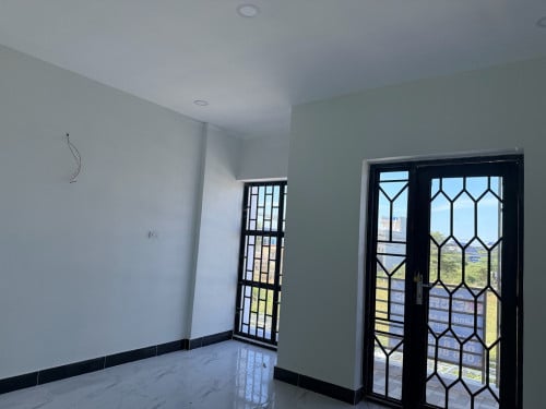 ផ្ទះល្វេងក្រុងប៉ោយប៉ែត450$/1ខែ