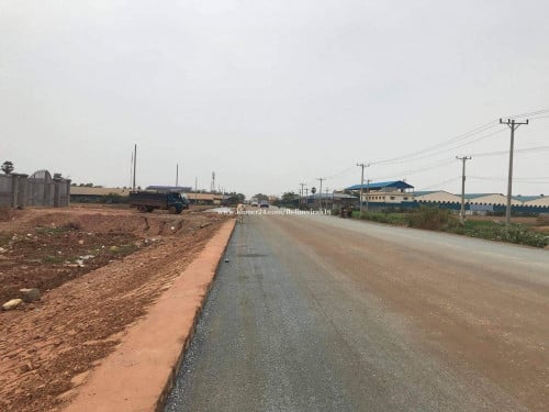 ដីលក់ ផ្លូវ ៥១​ ឃុំ ដំណាក់អំពិល ​ (45m *72m)