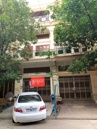 ផ្ទះជួលក្បែរផ្សារបឹងបៃតង | for Rent