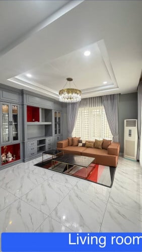 វីឡាកូនកាត់សម្រាប់ជួលនៅបុរីហាយតិចច្បារអំពៅ /​ Link House for Rent at Borey High Tech Chbar Ampov