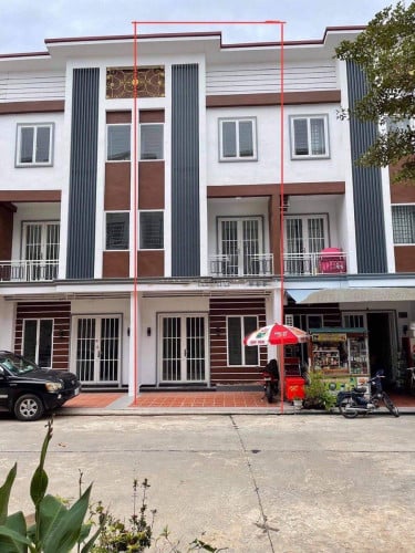 ផ្ទះអាជីវកម្មសម្រាប់លក់ នៅបុរីពិភពរស្មី | Shophouse for sale In Borey Pipu Rasmey