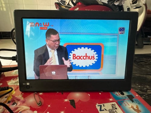 កូន TV LED ជប៉ុន Color ស្អាត 9inch