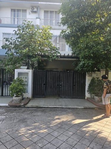 🏘️ វីឡាកូនកាត់(LB Villa) សម្រាប់លក់នៅបុរី ប៉េងហួត (ស្ទឹងមានជ័យ)