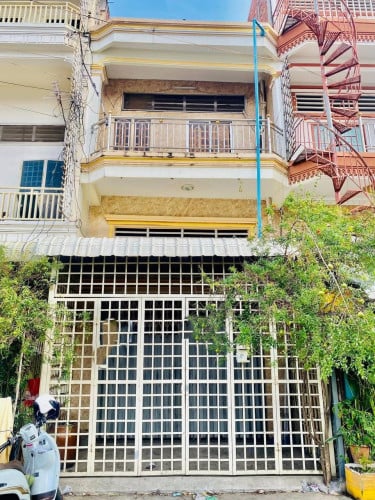 🏠 ផ្ទះល្វែង លក់ នៅទួលសង្កែ