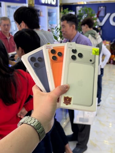 17 Pro Max ធានា2ឆ្នាំ Falcon តម្លៃល្អ