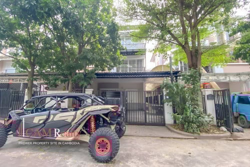 5 Bedrooms Twin B Villa For Rent In Peng Huoth Beoung Snor