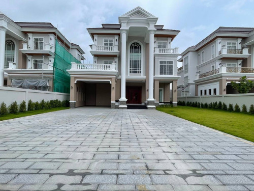 Borey Peng Huoth Boeung Snor, National Road No.1