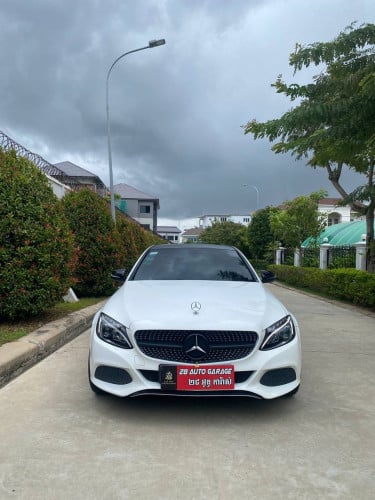 C300 2015 28500$